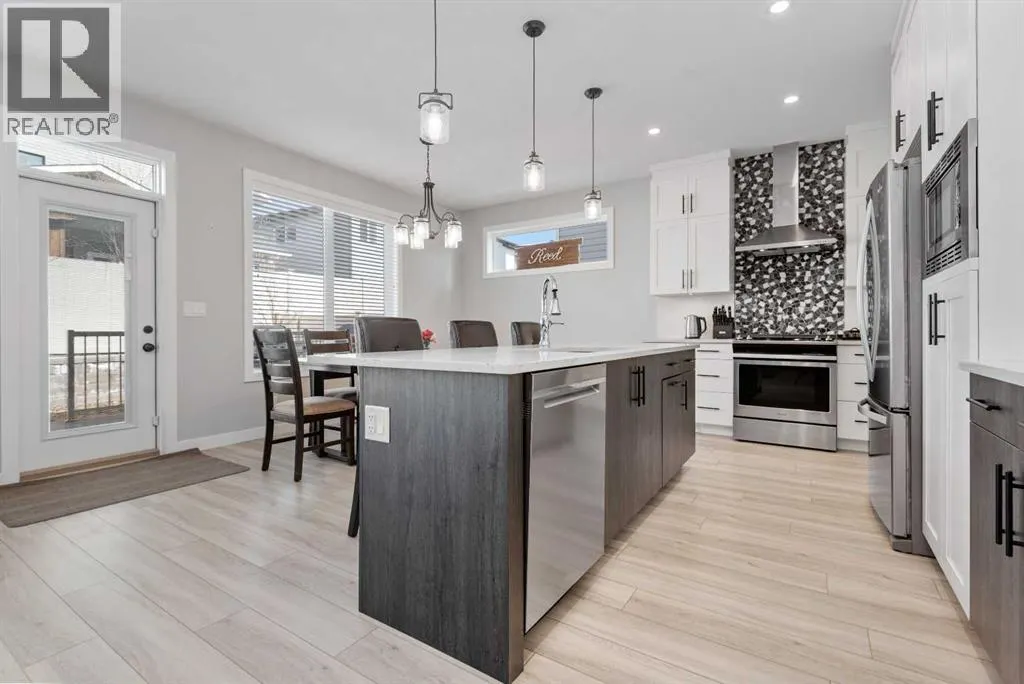 40 Ellington Crescent