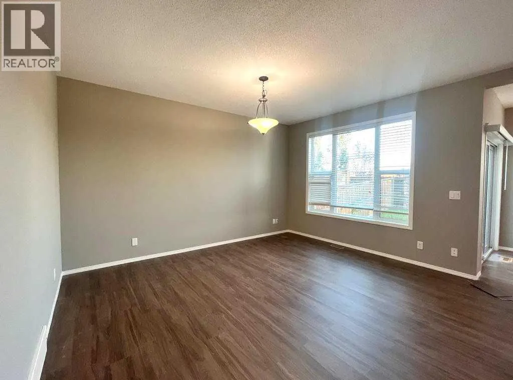 196 Cranberry Circle SE