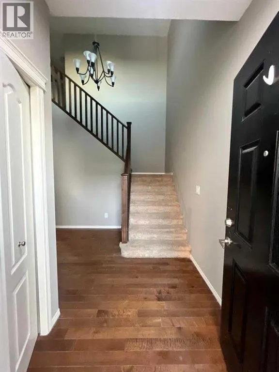 196 Cranberry Circle SE
