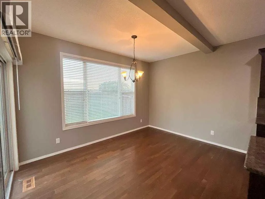 196 Cranberry Circle SE