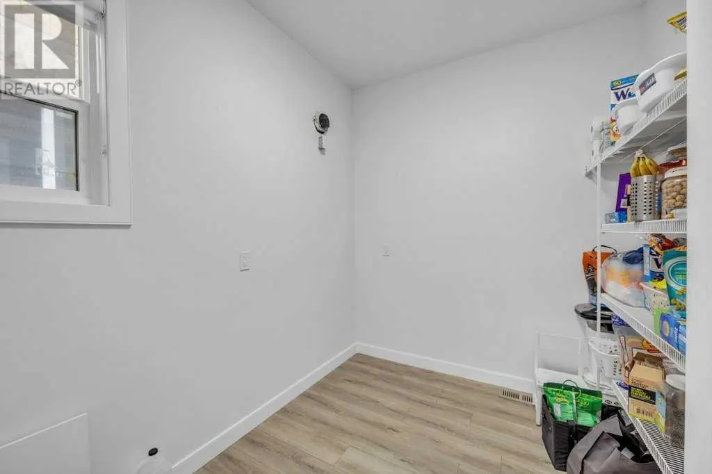 1098 Midtown Avenue SW