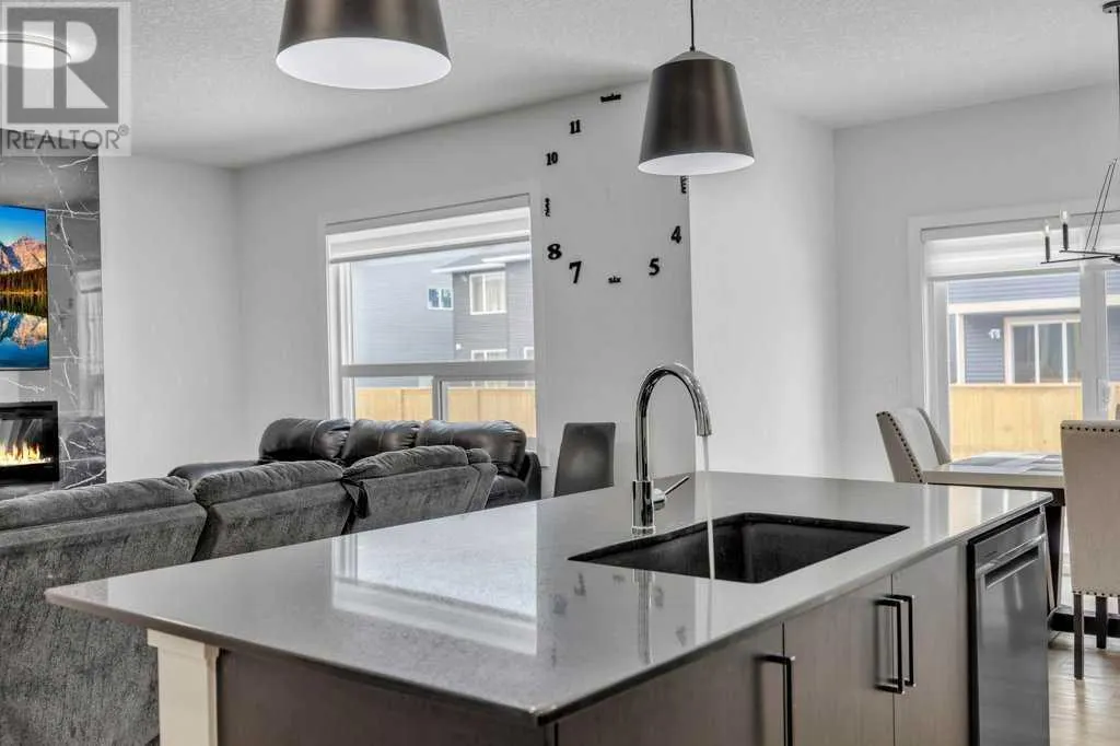1098 Midtown Avenue SW