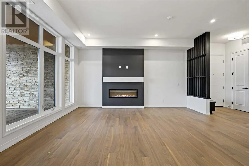 301, 130 Marina Cove SE