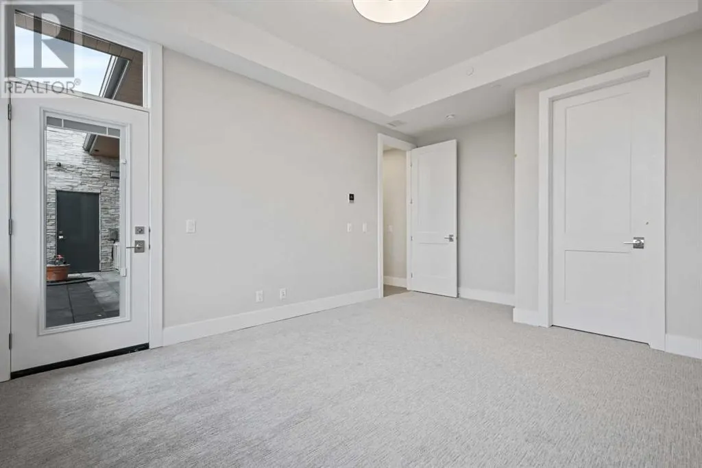 302, 130 Marina Cove SE
