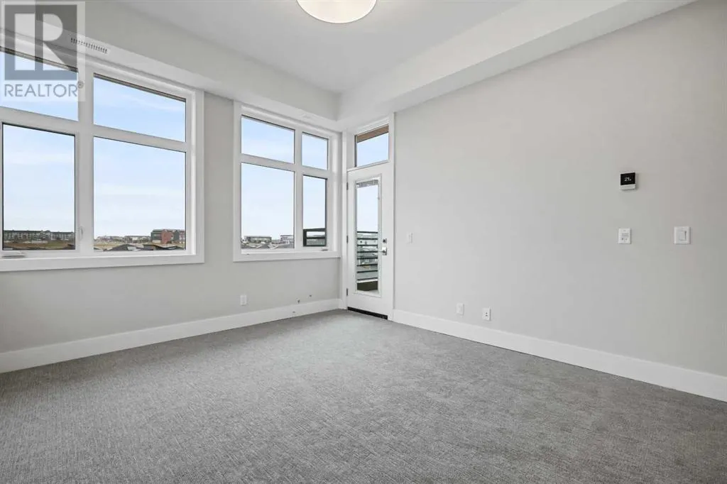 302, 130 Marina Cove SE