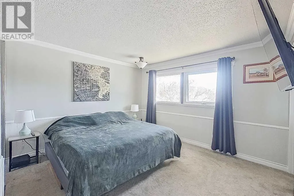 4 Peden Crescent