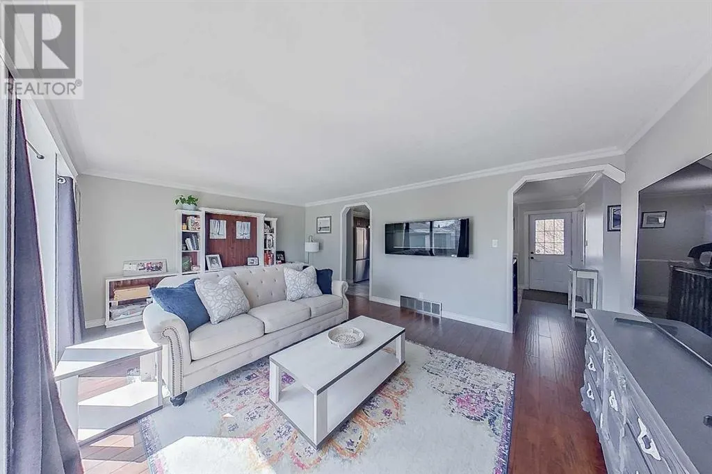 4 Peden Crescent