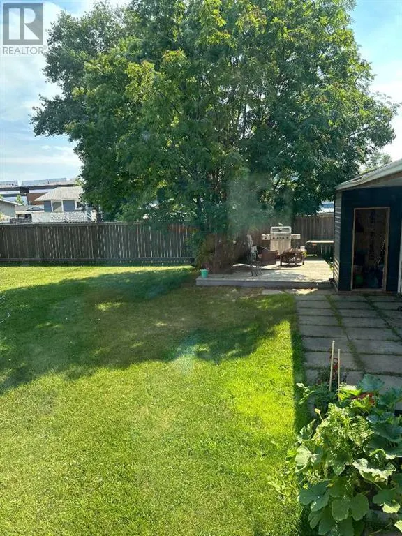 4 Peden Crescent
