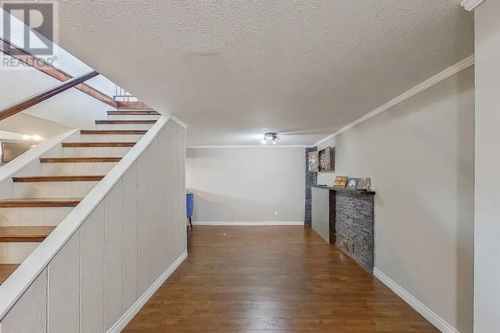 4 Peden Crescent