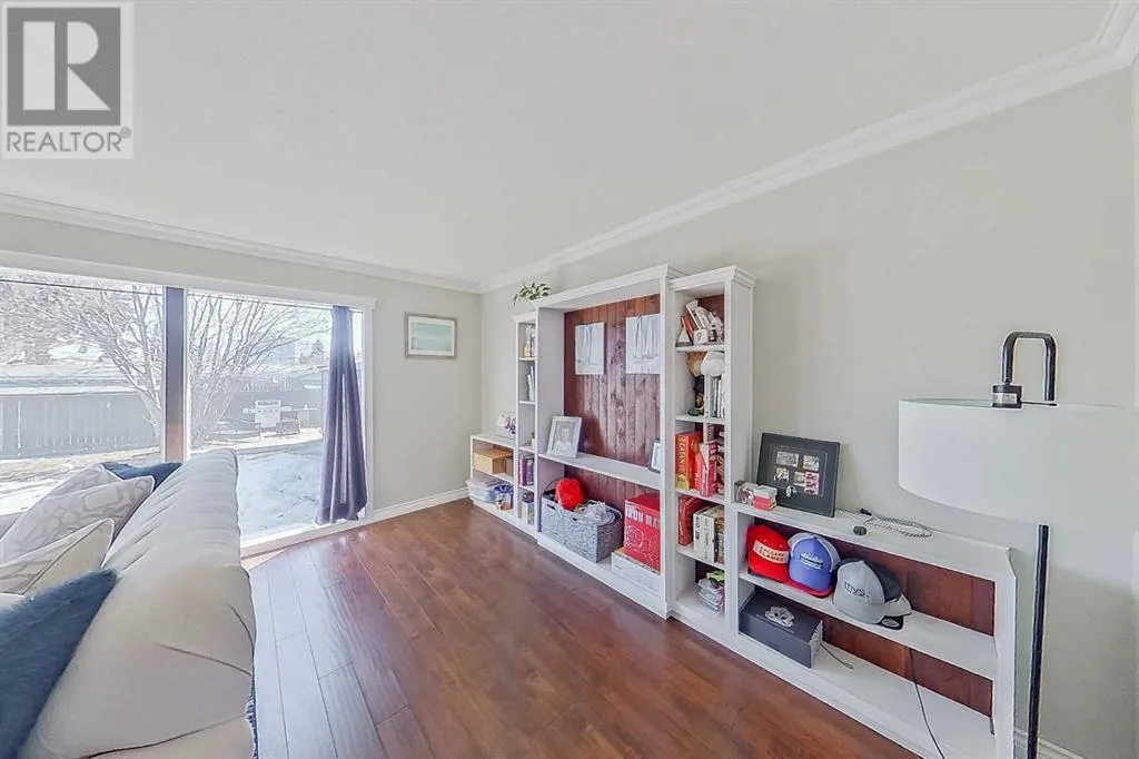 4 Peden Crescent