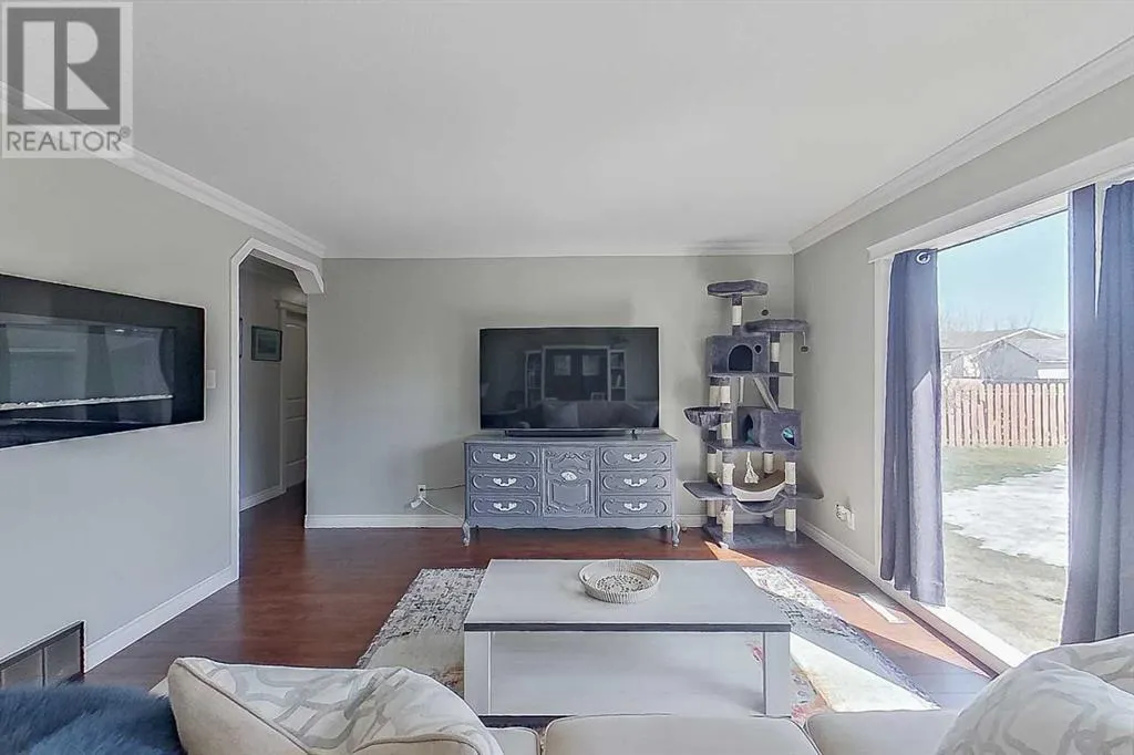 4 Peden Crescent