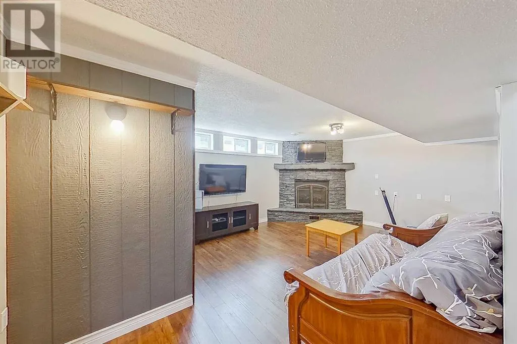 4 Peden Crescent