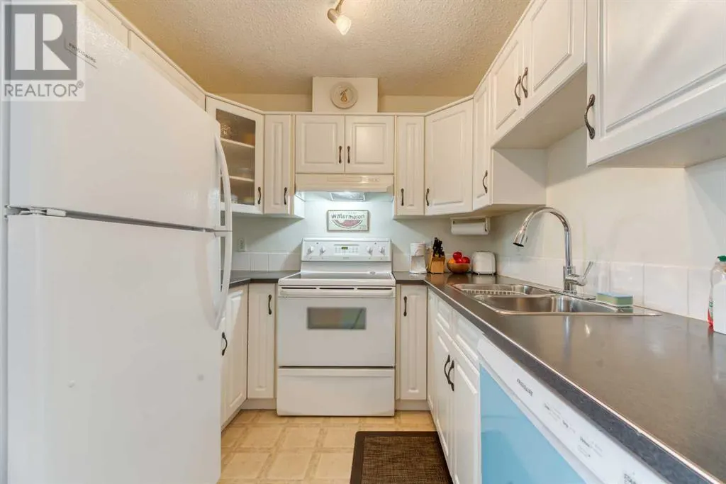 224, 103 Strathaven Drive