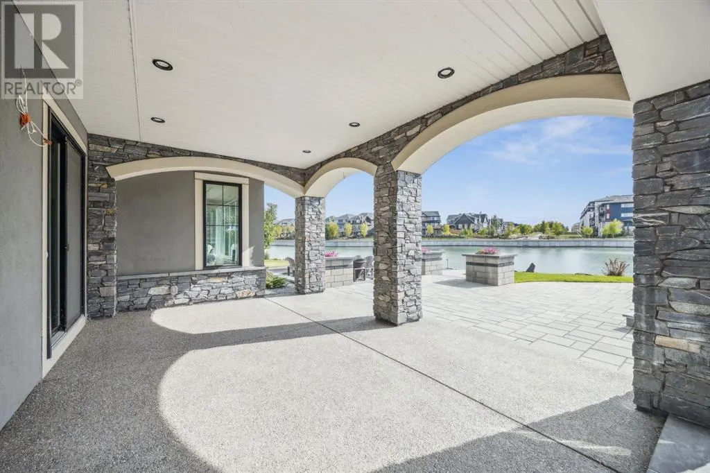 55 Mahogany Island SE