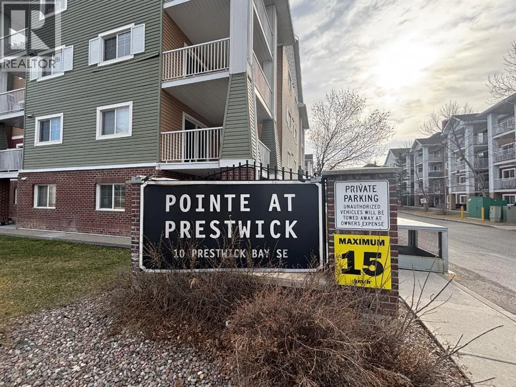 3318, 10 Prestwick Bay SE