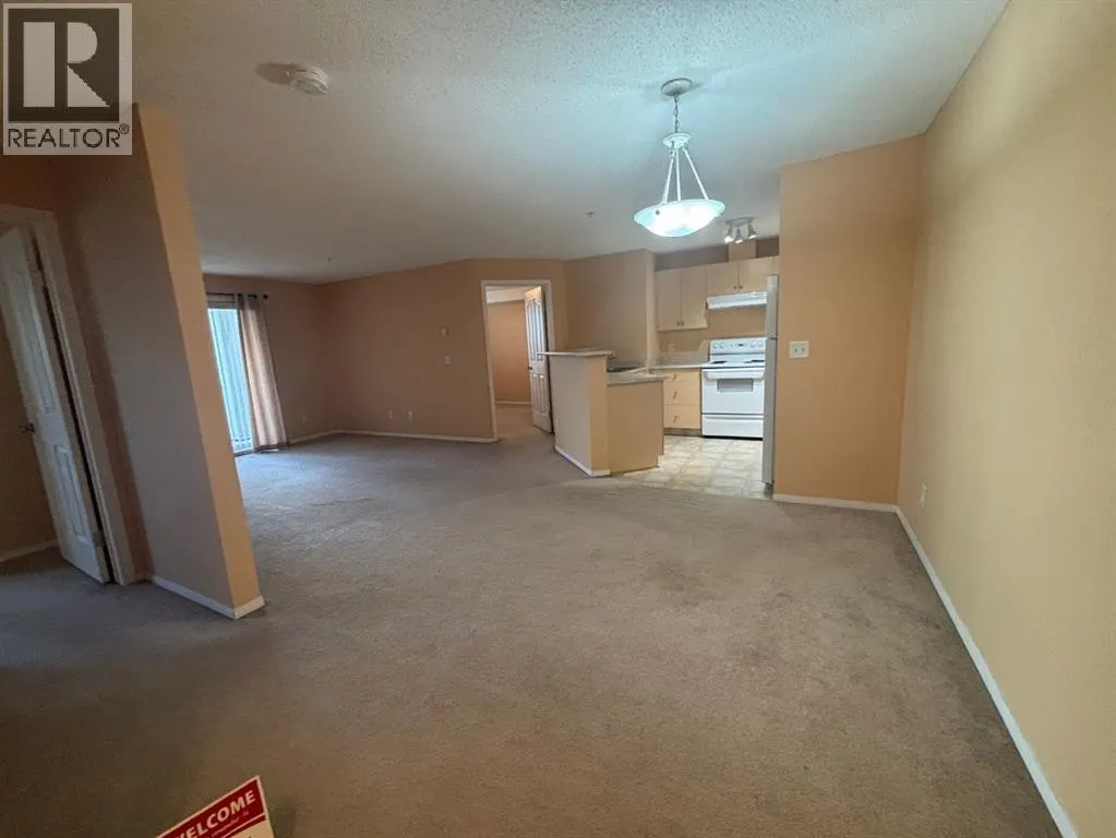 3318, 10 Prestwick Bay SE