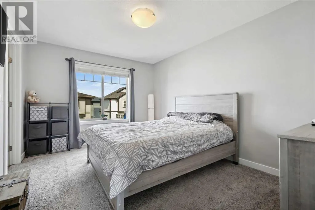 1001, 32 Horseshoe Crescent