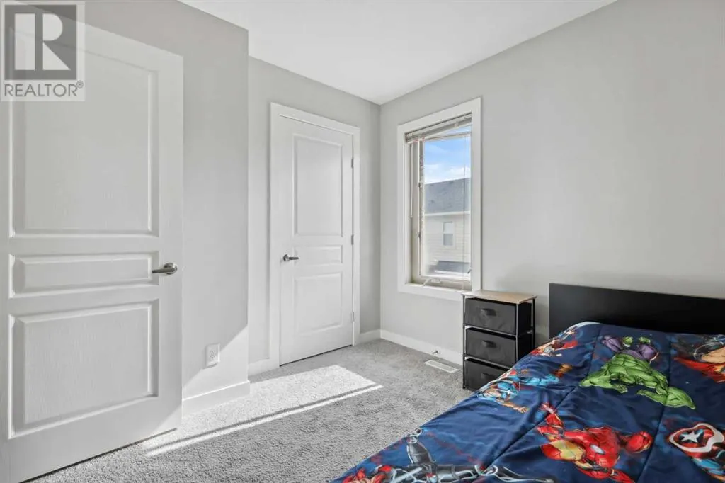 1001, 32 Horseshoe Crescent