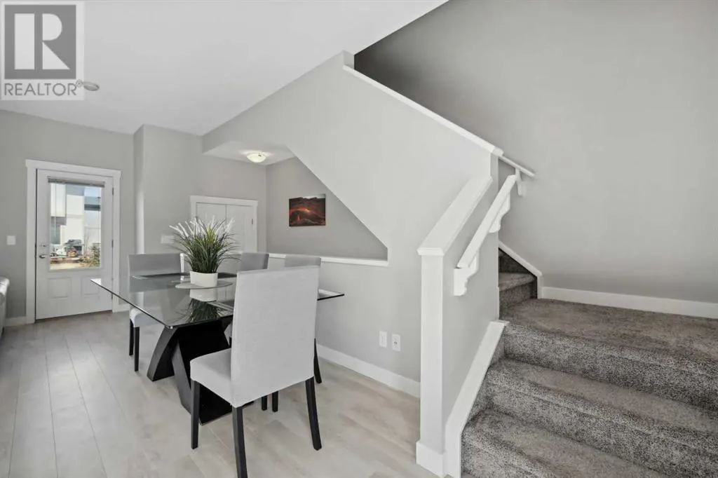1001, 32 Horseshoe Crescent