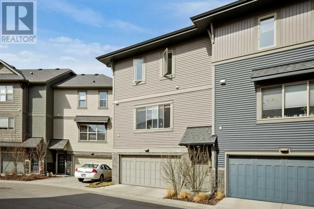 1001, 32 Horseshoe Crescent