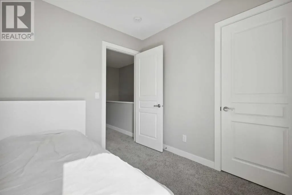 1001, 32 Horseshoe Crescent