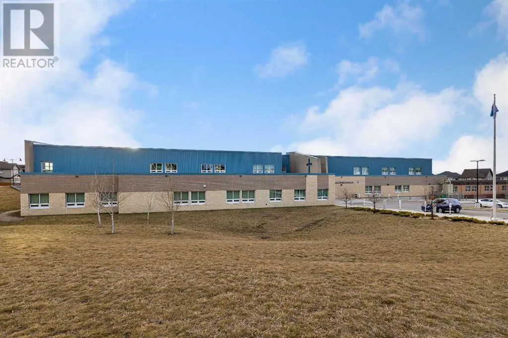 201, 110 Auburn Meadows View SE