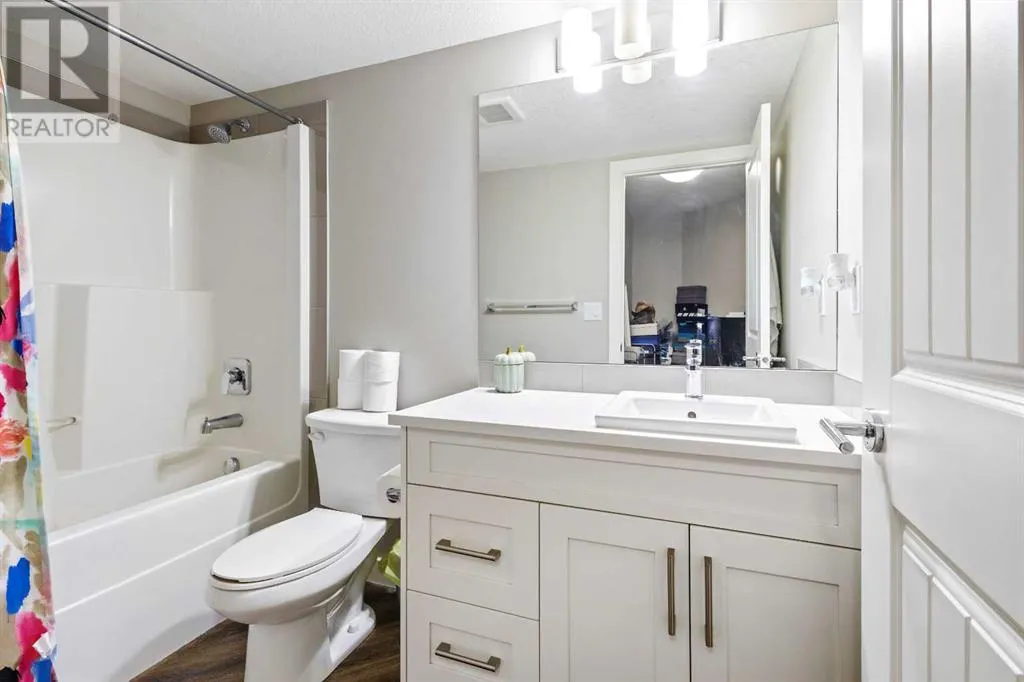 201, 110 Auburn Meadows View SE