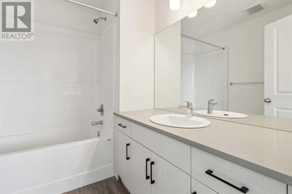 1405, 24 Rivercrest Drive