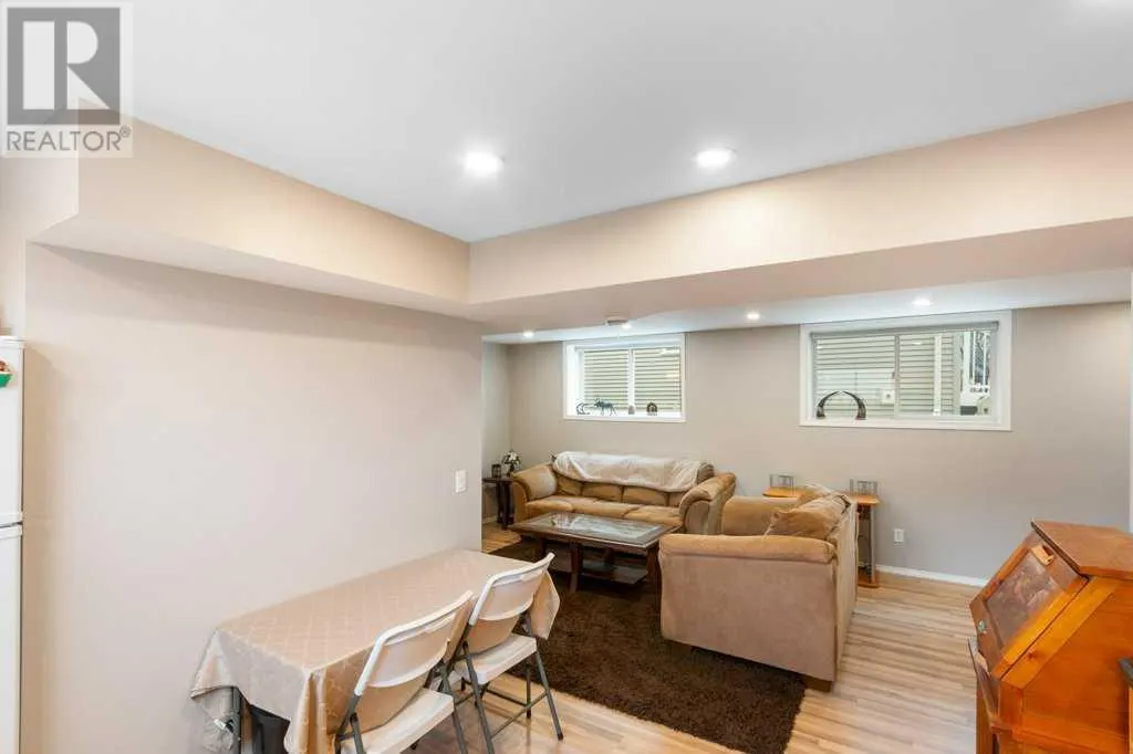 1183 Kildeer Close