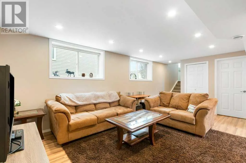1183 Kildeer Close
