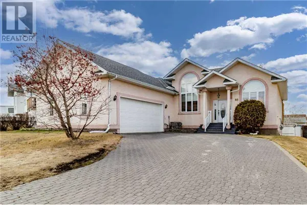 66 Fern Glade Crescent
