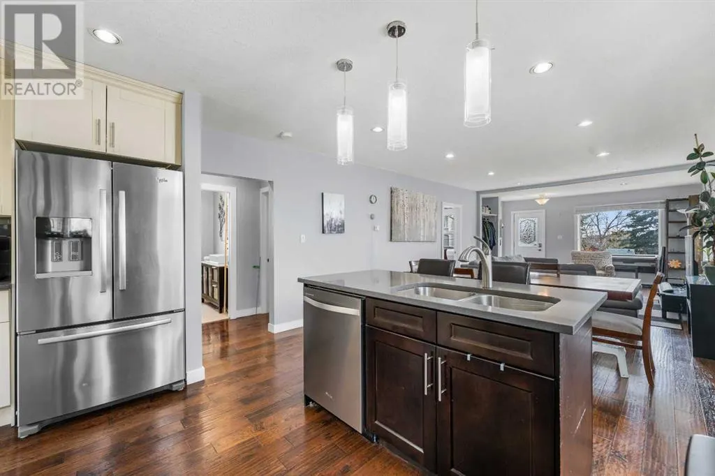 3719 Centre A Street NE