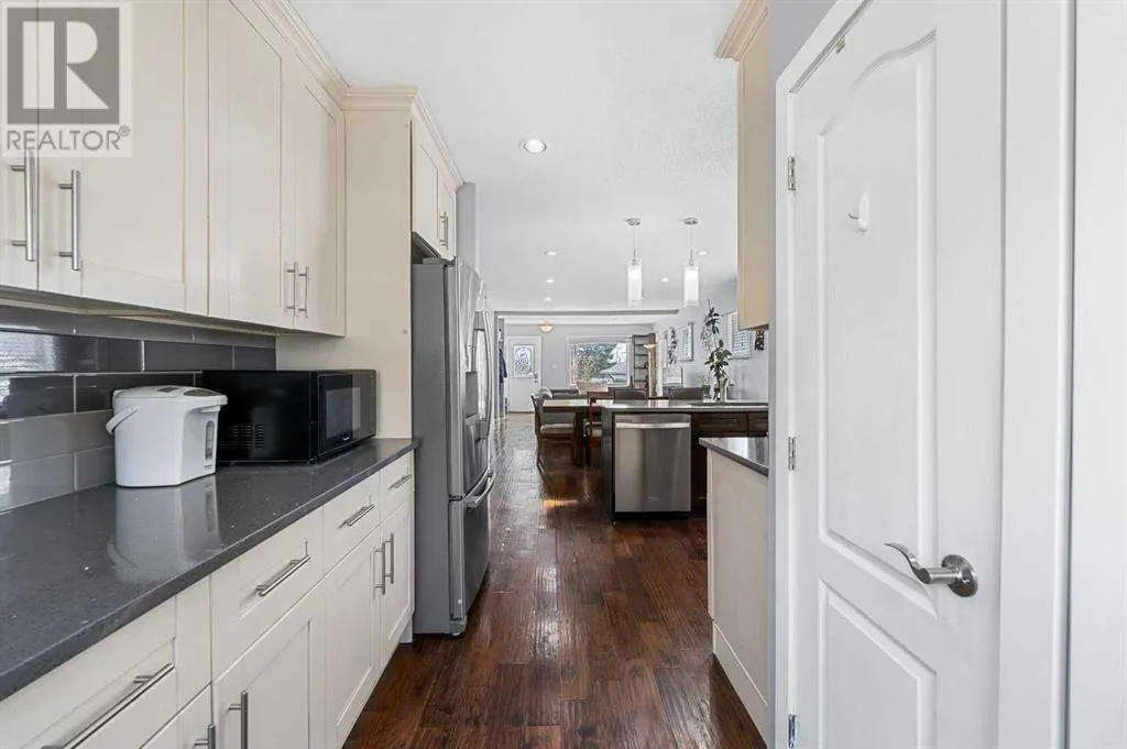 3719 Centre A Street NE