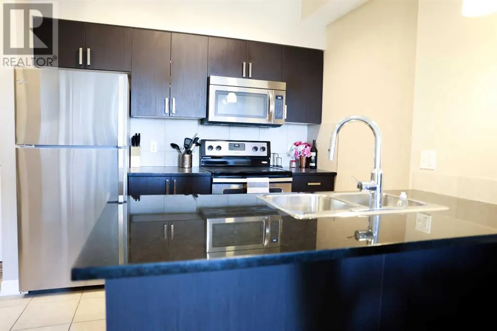 312, 117 Copperpond Common SE