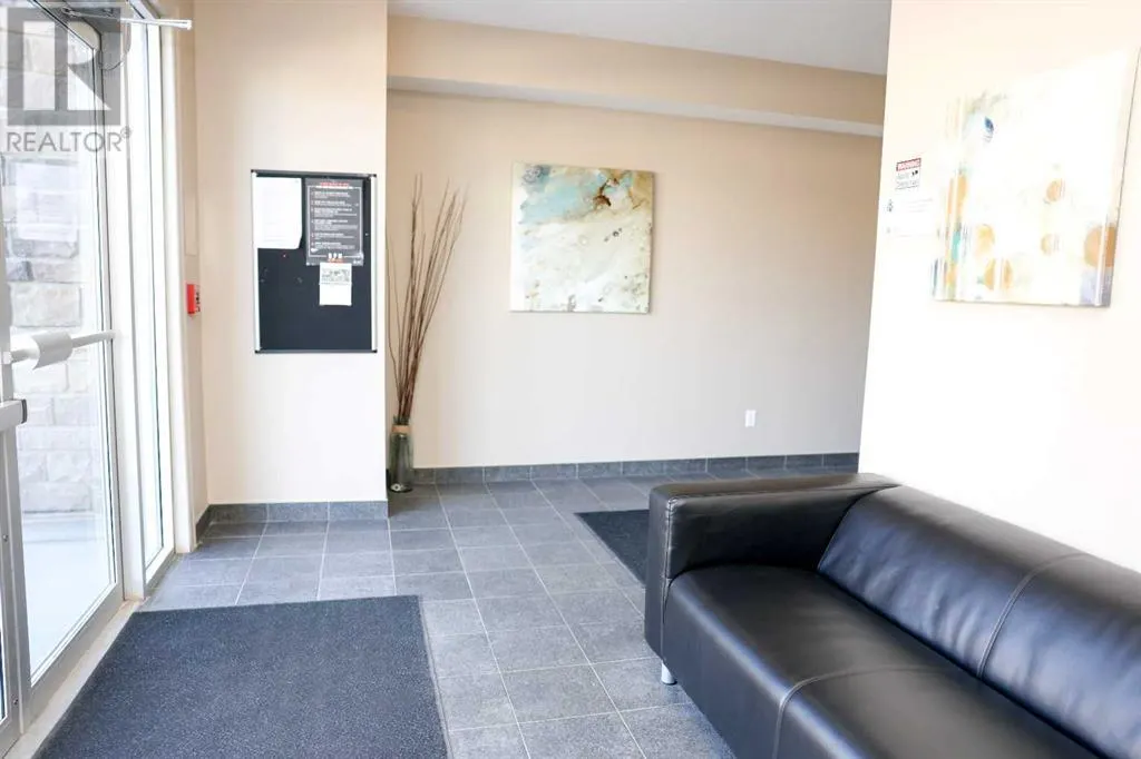 312, 117 Copperpond Common SE