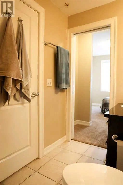 312, 117 Copperpond Common SE