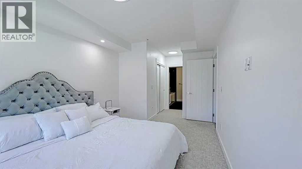 122, 15 Aspenmont Heights SW