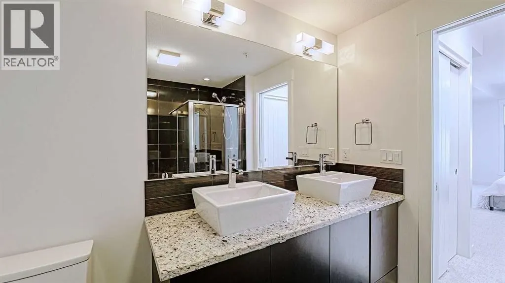 122, 15 Aspenmont Heights SW