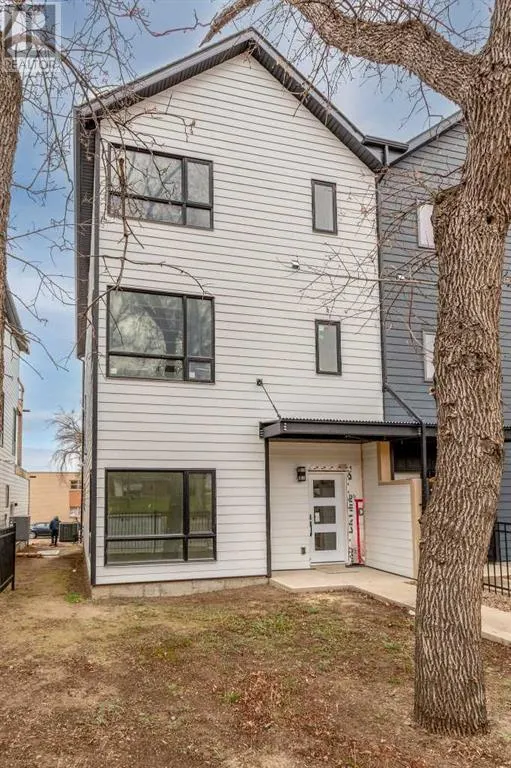 14 1 Street SW