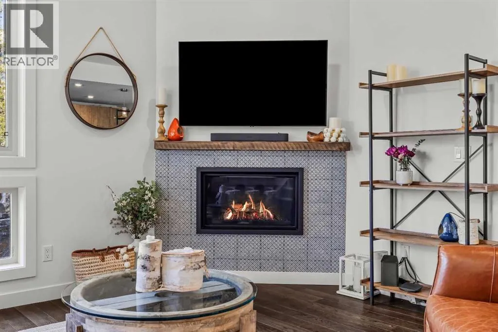 302, 102 Stewart Creek Rise