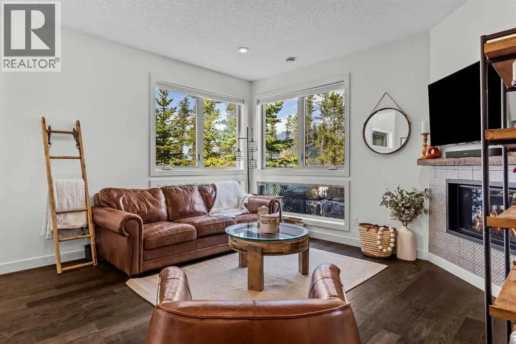 302, 102 Stewart Creek Rise