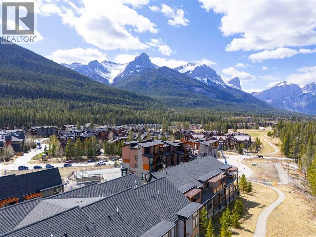 302, 102 Stewart Creek Rise