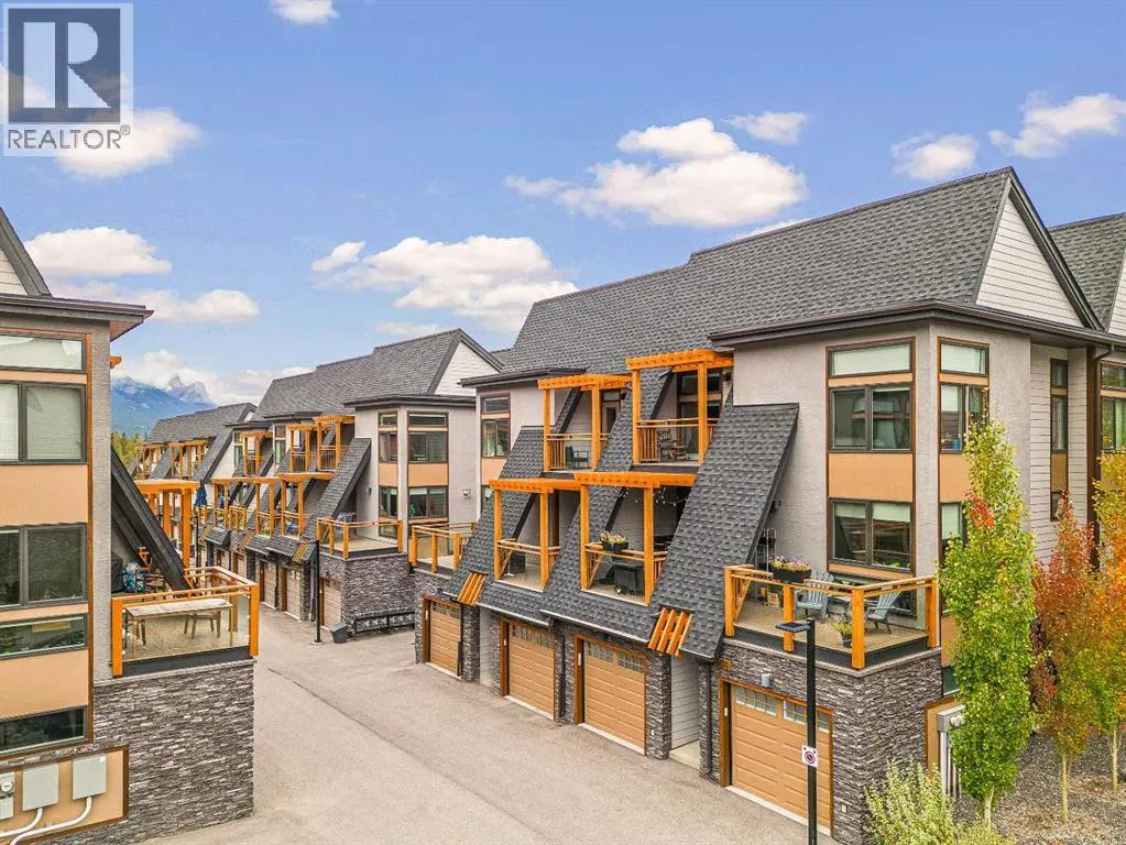302, 102 Stewart Creek Rise