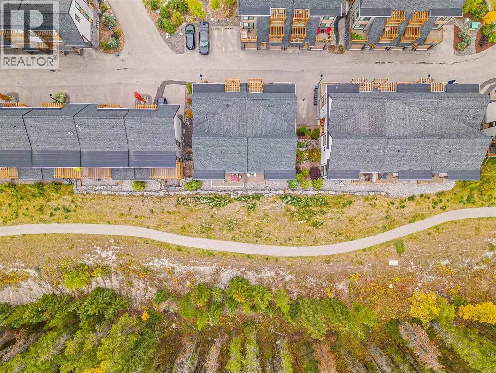 302, 102 Stewart Creek Rise