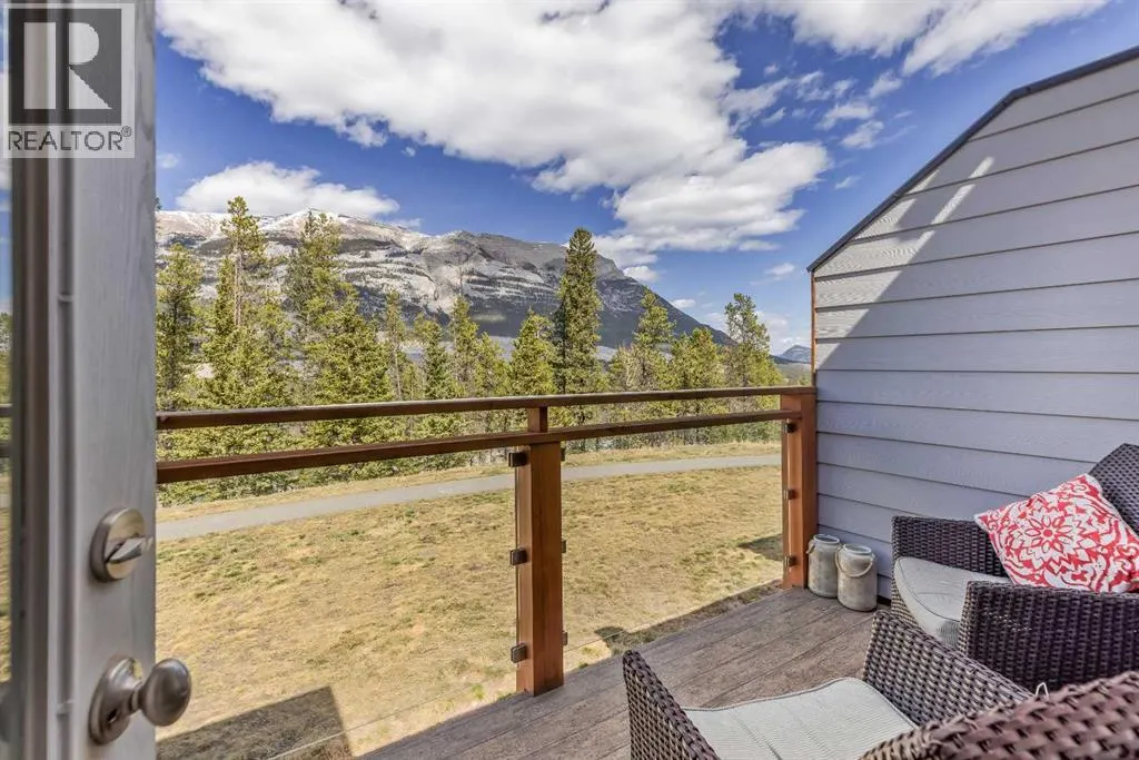 302, 102 Stewart Creek Rise
