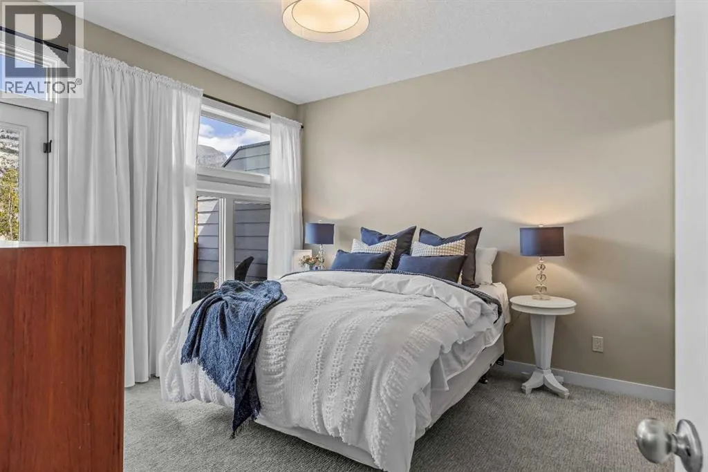 302, 102 Stewart Creek Rise