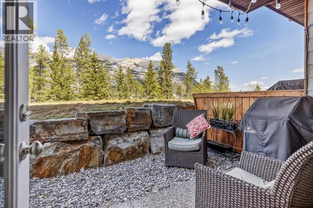 302, 102 Stewart Creek Rise
