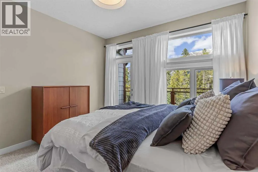 302, 102 Stewart Creek Rise