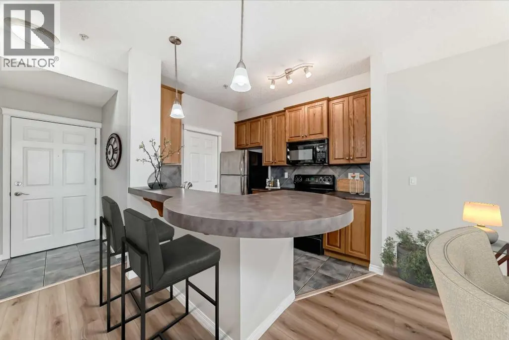 208, 25 Prestwick Drive SE