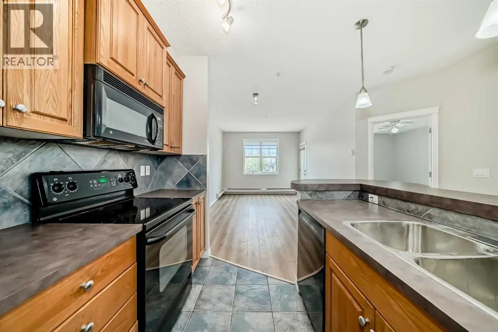 208, 25 Prestwick Drive SE